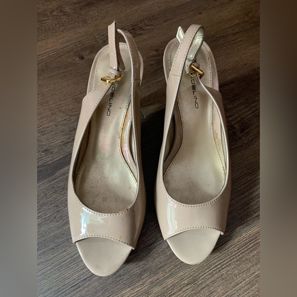 Nude Coloured Bandolino High Heeled Shoes - Picture 3 of 10